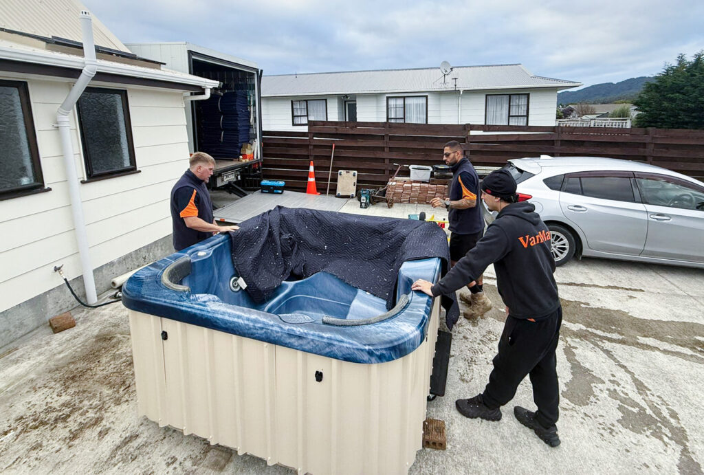 VanMan_WellingtonMovingCompany_SpecialistMoves_SpaPool3